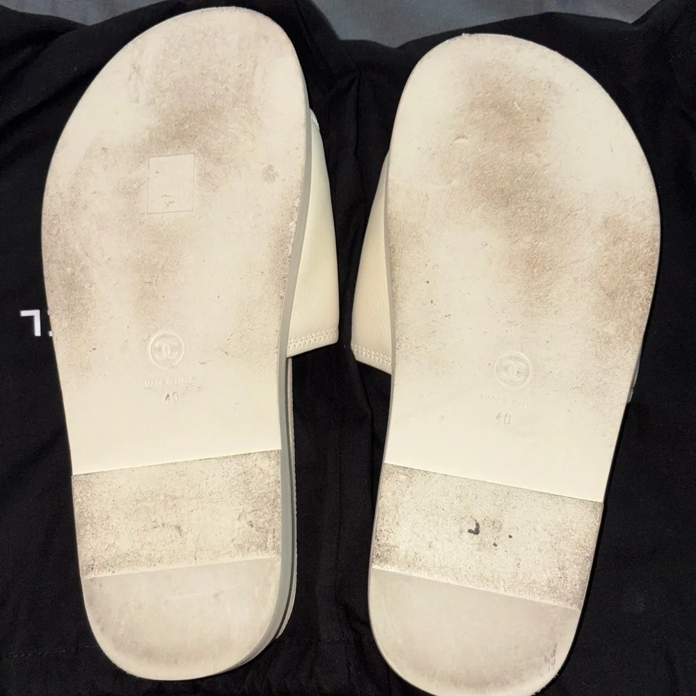 CHANEL White Leather Slide Sandals with Pastel Lettering